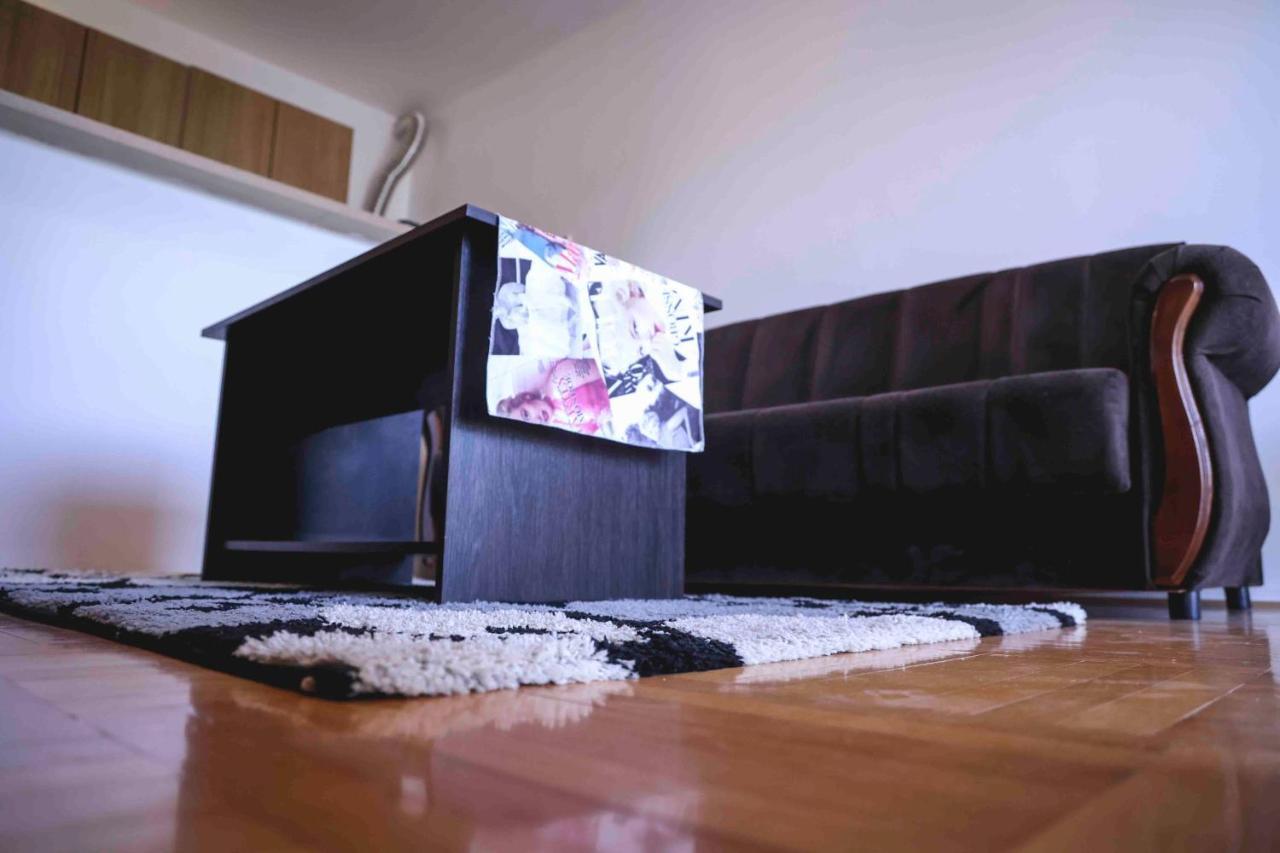 수보티차 Lucasa 아파트 외부 사진