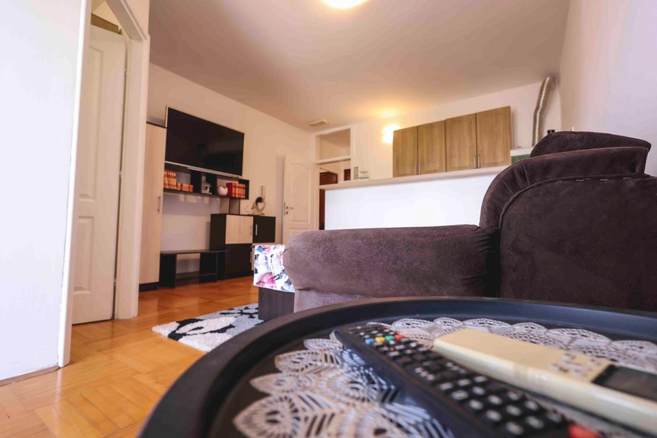 수보티차 Lucasa 아파트 외부 사진