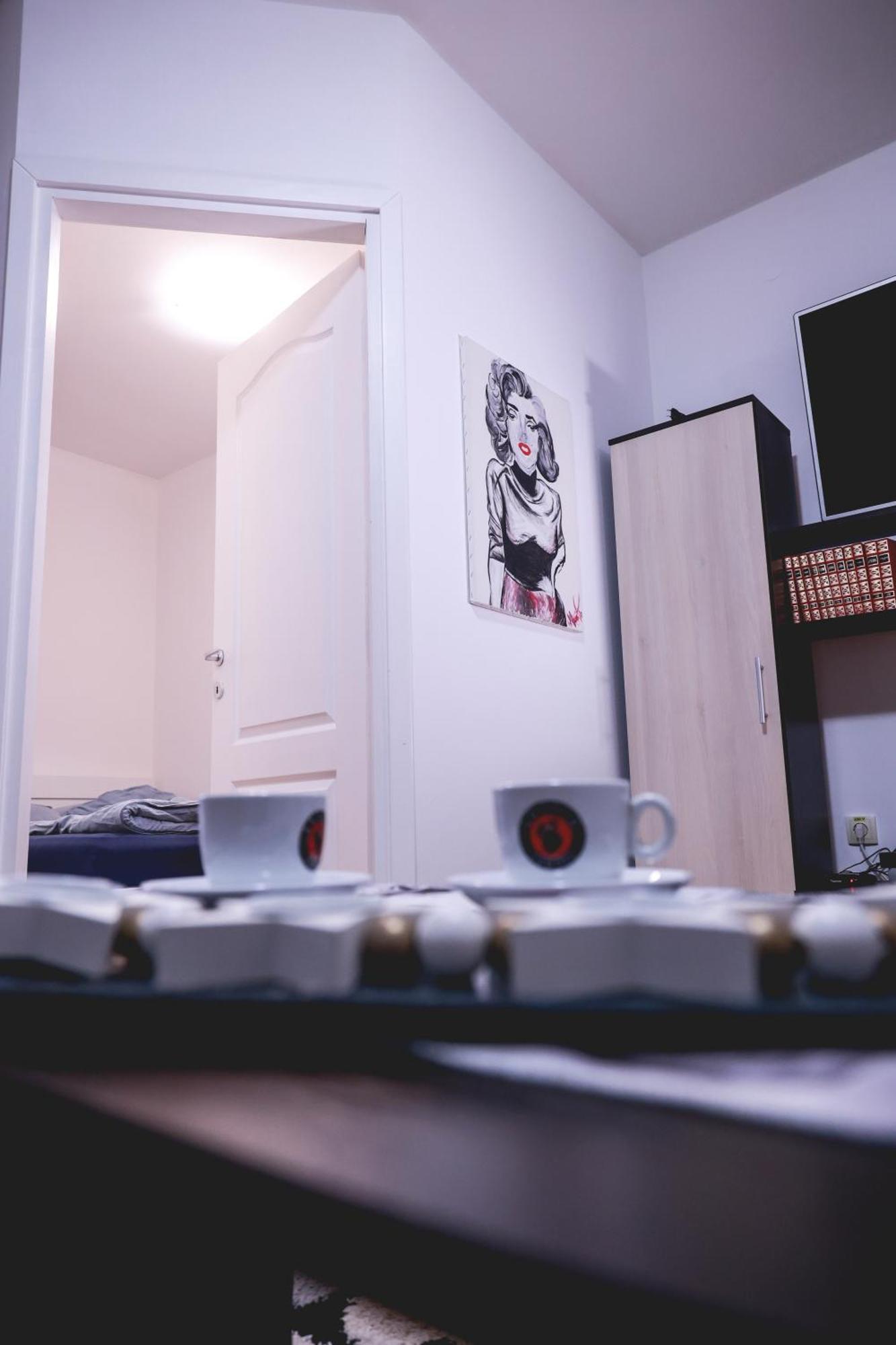 수보티차 Lucasa 아파트 외부 사진