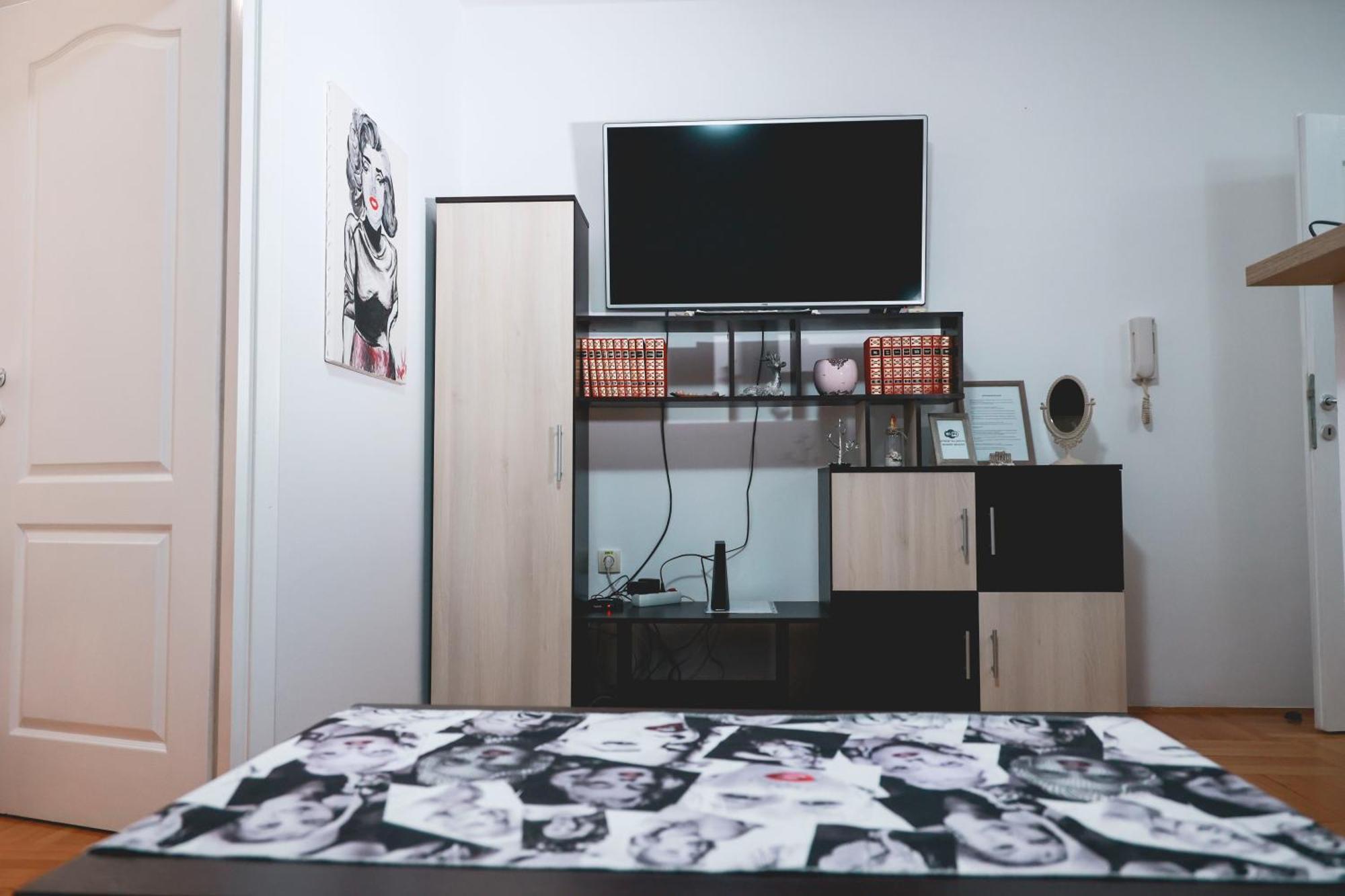수보티차 Lucasa 아파트 외부 사진